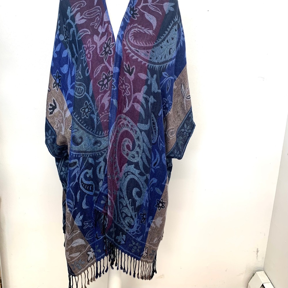 Chicos Paisley Floral Wrap Shawl Blue Purple Fringe One Size Boho Layer Festival